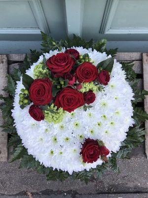 Posy Pad with Foliage Edge