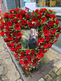 LARGE LOOSE RED HEART WITH PHOTO